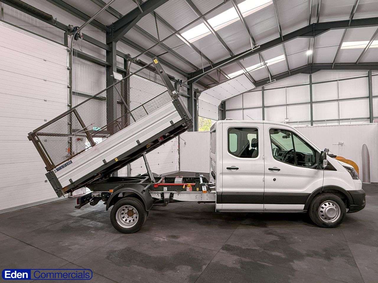 A 2023 FORD TRANSIT 2.0 350 EcoBlue Leader Chassis Double Cab RWD L3 Euro 6 (s/s) (130 ps) Cage A 2023 FORD TRANSIT 2.0 350 EcoBlue Leader Chassis Double Cab RWD L3 Euro 6 (s/s) (130 ps) Cage