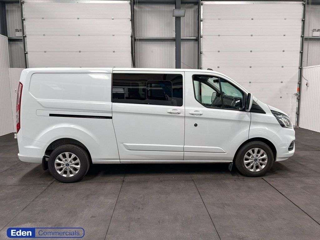 A 2022 FORD TRANSIT CUSTOM 2.0 320 EcoBlue Limited Crew Van Double Cab 5dr Diesel Auto L2 H1 Euro 6 (1 A 2022 FORD TRANSIT CUSTOM 2.0 320 EcoBlue Limited Crew Van Double Cab 5dr Diesel Auto L2 H1 Euro 6 (1