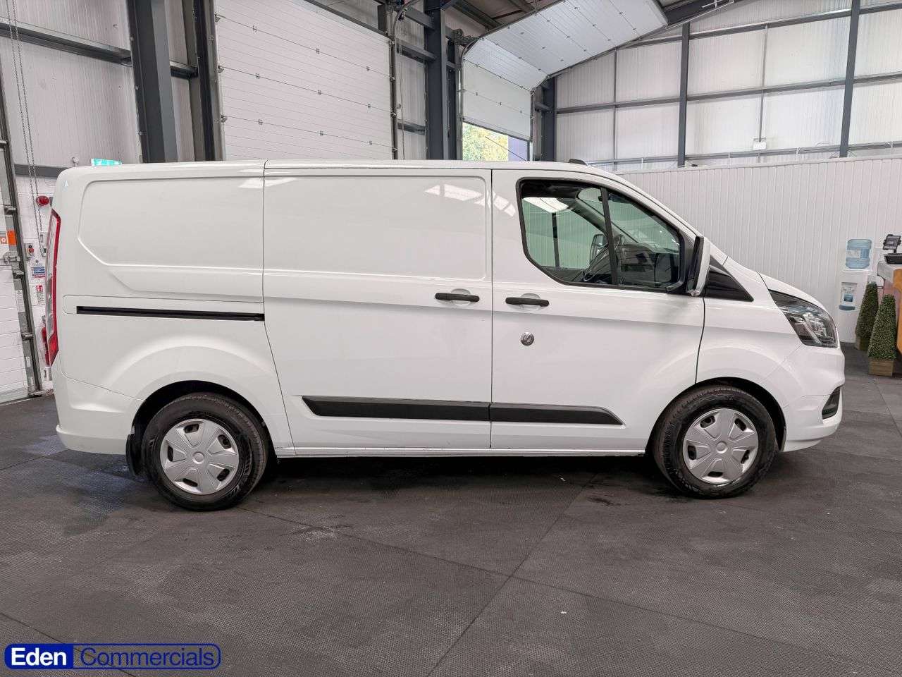 A 2020 FORD TRANSIT CUSTOM 2.0 320 EcoBlue Trend Panel Van 5dr Diesel Manual L1 H1 Euro 6 (s/s) (130 p A 2020 FORD TRANSIT CUSTOM 2.0 320 EcoBlue Trend Panel Van 5dr Diesel Manual L1 H1 Euro 6 (s/s) (130 p