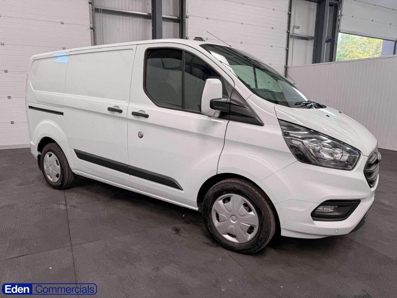 A 2020 FORD TRANSIT CUSTOM 2.0 320 EcoBlue Trend Panel Van 5dr Diesel Manual L1 H1 Euro 6 (s/s) (130 p A 2020 FORD TRANSIT CUSTOM 2.0 320 EcoBlue Trend Panel Van 5dr Diesel Manual L1 H1 Euro 6 (s/s) (130 p