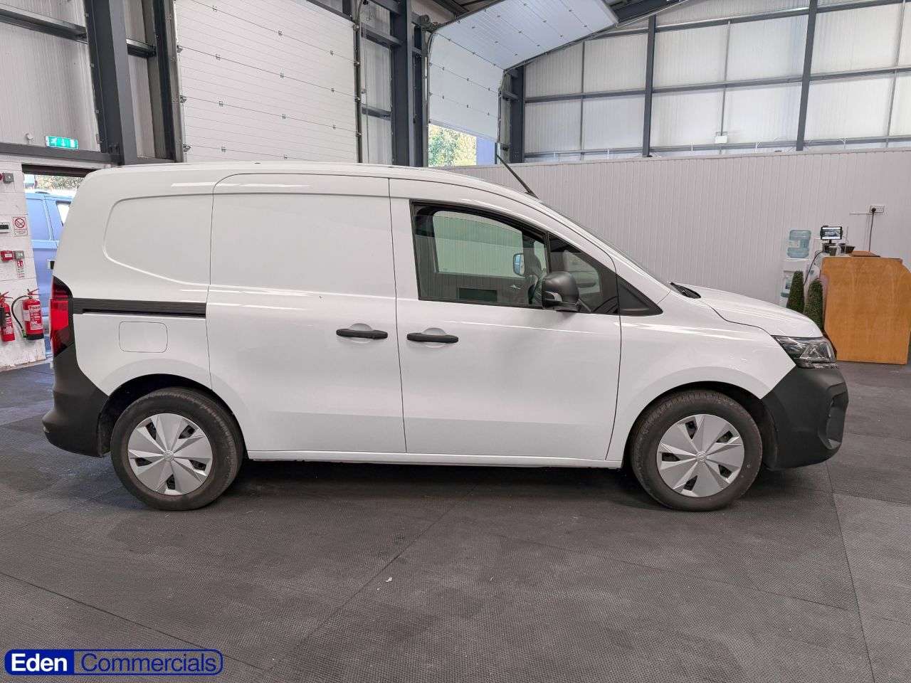 A 2023 NISSAN TOWNSTAR 45kWh Acenta Panel Van 6dr Electric Auto L1 (122 ps) A 2023 NISSAN TOWNSTAR 45kWh Acenta Panel Van 6dr Electric Auto L1 (122 ps)