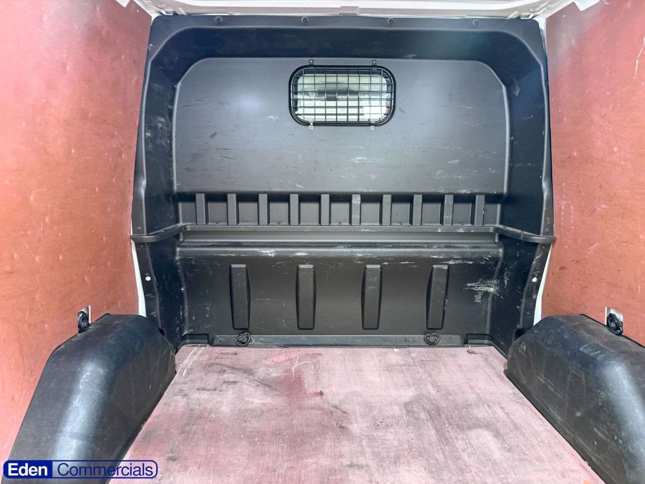A 2020 FORD TRANSIT CUSTOM 2.0 300 EcoBlue Limited Crew Van Double Cab L1 H1 Euro 6 (s/s) (6 Seat) (13 A 2020 FORD TRANSIT CUSTOM 2.0 300 EcoBlue Limited Crew Van Double Cab L1 H1 Euro 6 (s/s) (6 Seat) (13