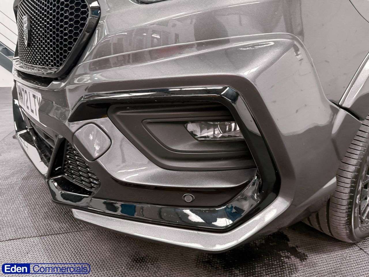 A 2022 FORD TRANSIT CUSTOM 2.0 320 EcoBlue Limited Crew Van Double Cab Auto L1 H1 Euro 6 (170 ps) AIR A 2022 FORD TRANSIT CUSTOM 2.0 320 EcoBlue Limited Crew Van Double Cab Auto L1 H1 Euro 6 (170 ps) AIR
