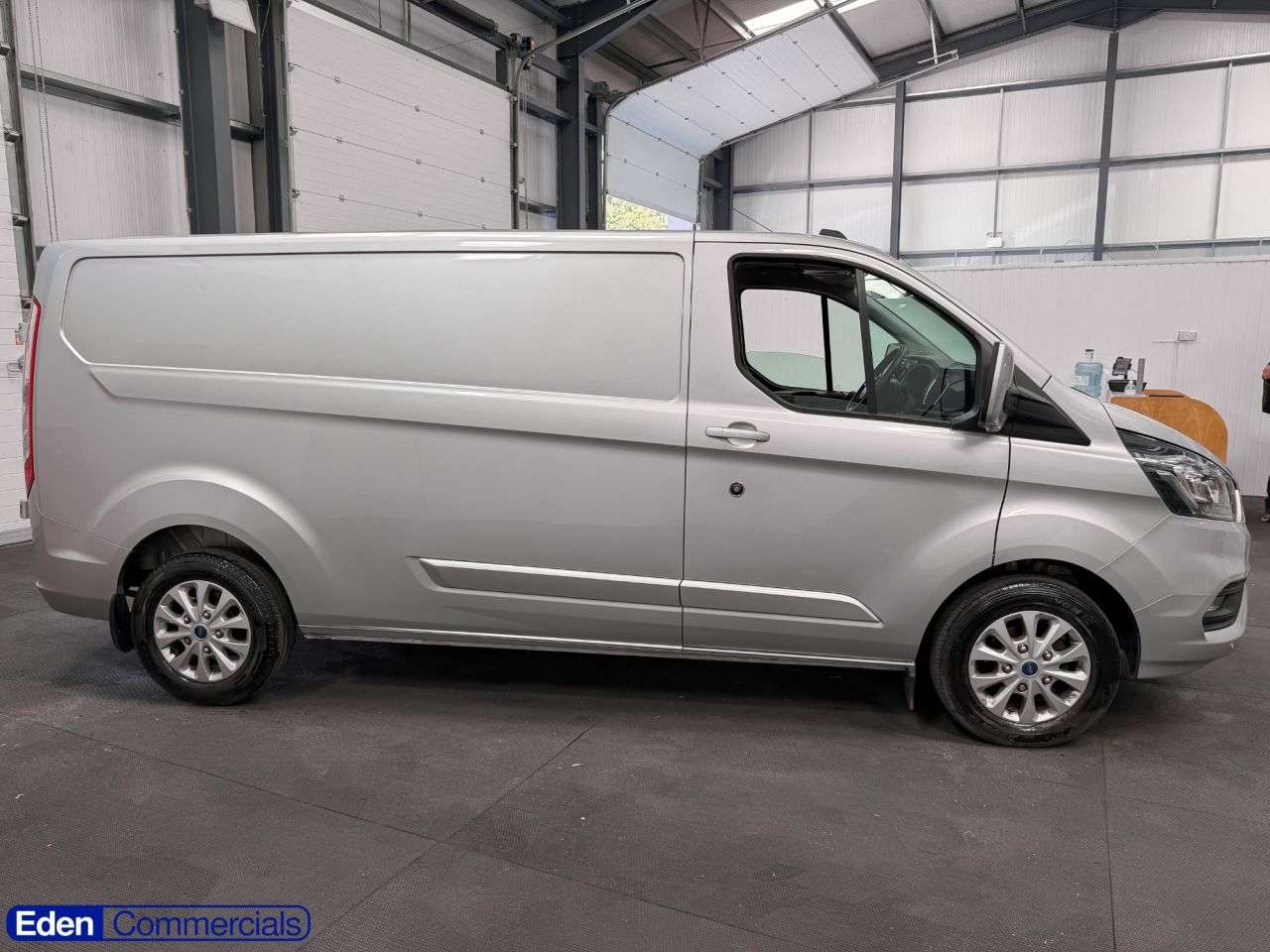 A 2023 FORD TRANSIT CUSTOM 2.0 300 EcoBlue Limited Manual L2 H1 Euro 6 (s/s) (130 ps) AIR CON + EURO 6 A 2023 FORD TRANSIT CUSTOM 2.0 300 EcoBlue Limited Manual L2 H1 Euro 6 (s/s) (130 ps) AIR CON + EURO 6