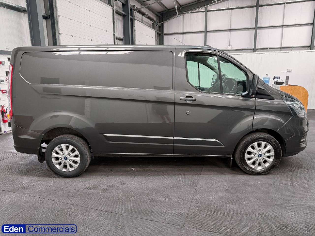A 2022 FORD TRANSIT CUSTOM 2.0 280 EcoBlue Limited Panel Van 5dr Diesel Manual L1 H1 Euro 6 (s/s) (130 A 2022 FORD TRANSIT CUSTOM 2.0 280 EcoBlue Limited Panel Van 5dr Diesel Manual L1 H1 Euro 6 (s/s) (130