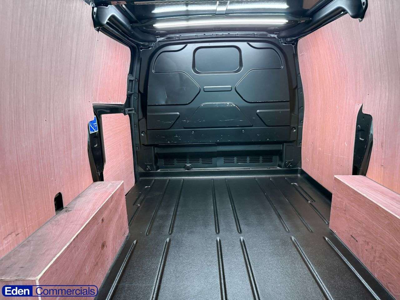 A 2022 FORD TRANSIT CUSTOM 2.0 280 EcoBlue Limited Panel Van 5dr Diesel Manual L1 H1 Euro 6 (s/s) (130 A 2022 FORD TRANSIT CUSTOM 2.0 280 EcoBlue Limited Panel Van 5dr Diesel Manual L1 H1 Euro 6 (s/s) (130