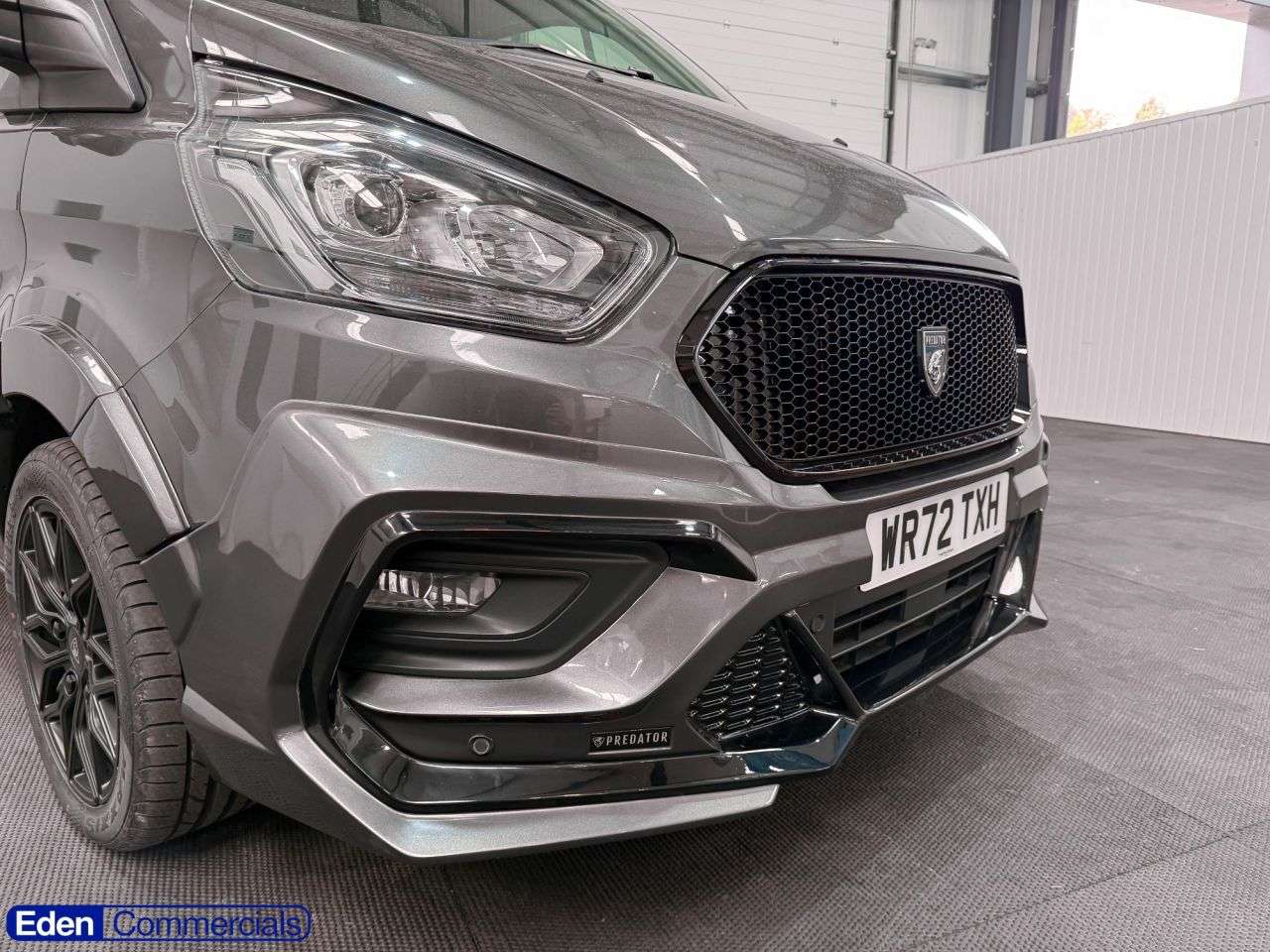 A 2022 FORD TRANSIT CUSTOM 2.0 320 EcoBlue Limited Crew Van Double Cab 5dr Diesel Auto L2 H1 Euro 6 (1 A 2022 FORD TRANSIT CUSTOM 2.0 320 EcoBlue Limited Crew Van Double Cab 5dr Diesel Auto L2 H1 Euro 6 (1