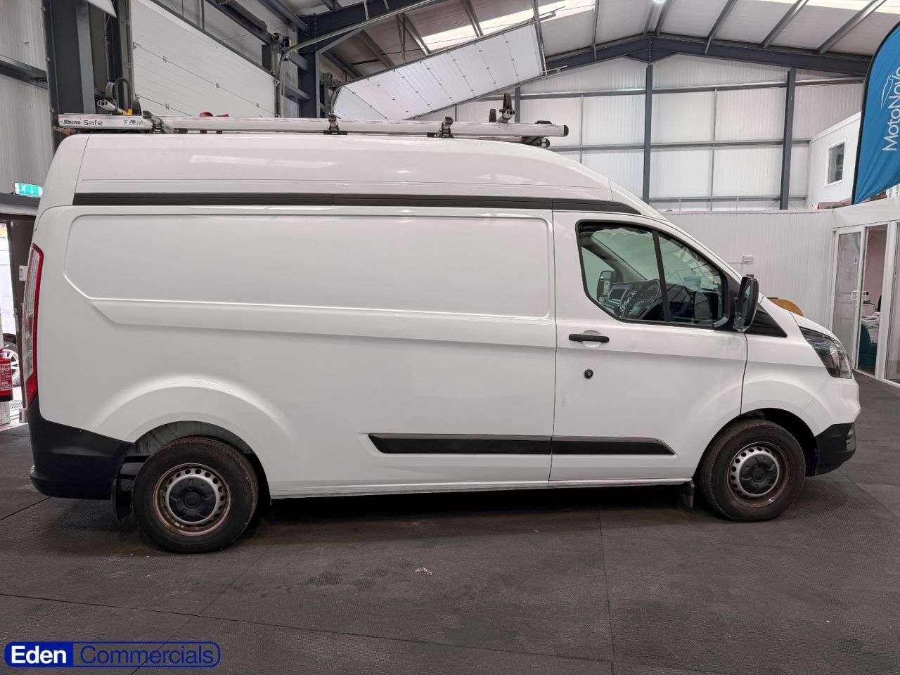 A 2021 FORD TRANSIT CUSTOM 2.0 300 EcoBlue Leader Panel Van 5dr Diesel Manual L2 H2 Euro 6 (s/s) (130 A 2021 FORD TRANSIT CUSTOM 2.0 300 EcoBlue Leader Panel Van 5dr Diesel Manual L2 H2 Euro 6 (s/s) (130