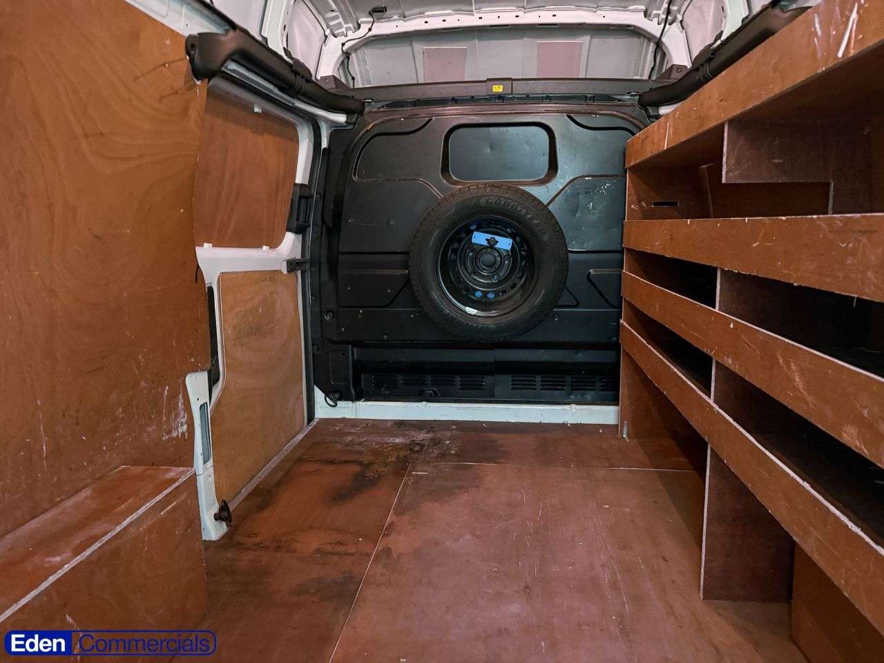 A 2021 FORD TRANSIT CUSTOM 2.0 300 EcoBlue Leader Panel Van 5dr Diesel Manual L2 H2 Euro 6 (s/s) (130 A 2021 FORD TRANSIT CUSTOM 2.0 300 EcoBlue Leader Panel Van 5dr Diesel Manual L2 H2 Euro 6 (s/s) (130