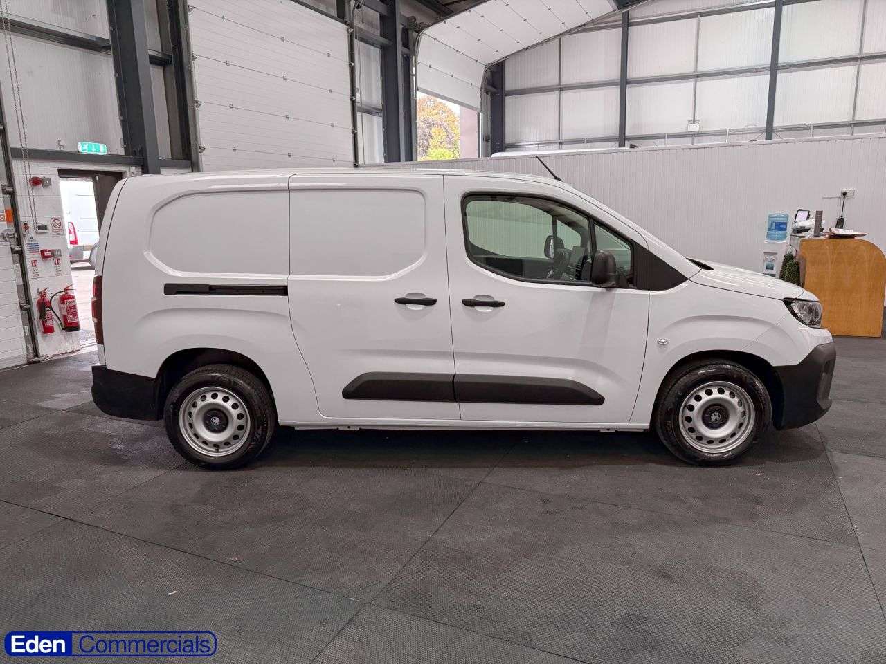 A 2025 VAUXHALL COMBO 1.5 Turbo D 2300 Prime XL LWB Euro 6 (s/s) (100 ps) OVER 200 VEHICLES ON SI A 2025 VAUXHALL COMBO 1.5 Turbo D 2300 Prime XL LWB Euro 6 (s/s) (100 ps) OVER 200 VEHICLES ON SI