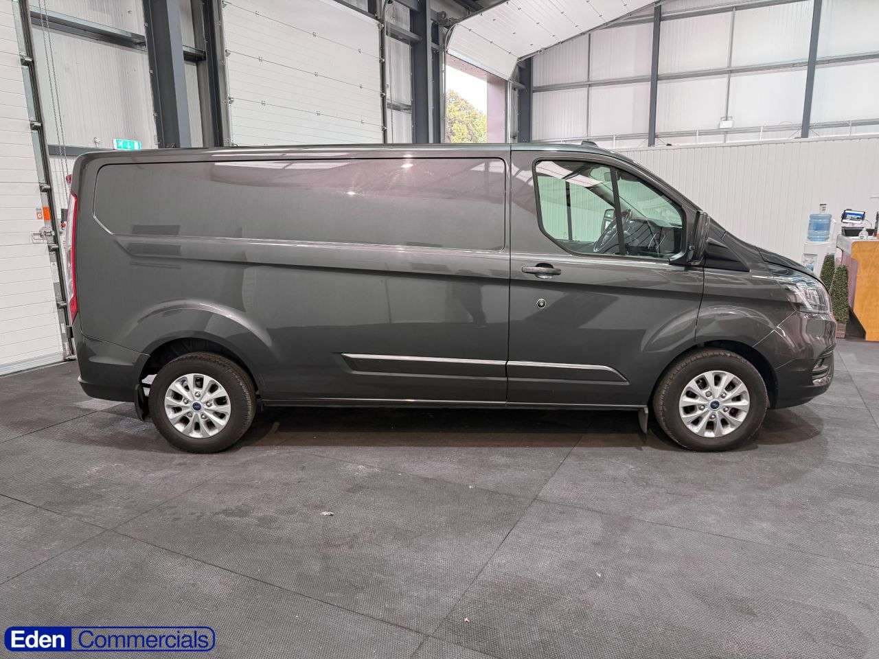 A 2023 FORD TRANSIT CUSTOM 2.0 300 EcoBlue Limited Panel Van 5dr Diesel Manual L2 H1 Euro 6 (s/s) (130 A 2023 FORD TRANSIT CUSTOM 2.0 300 EcoBlue Limited Panel Van 5dr Diesel Manual L2 H1 Euro 6 (s/s) (130