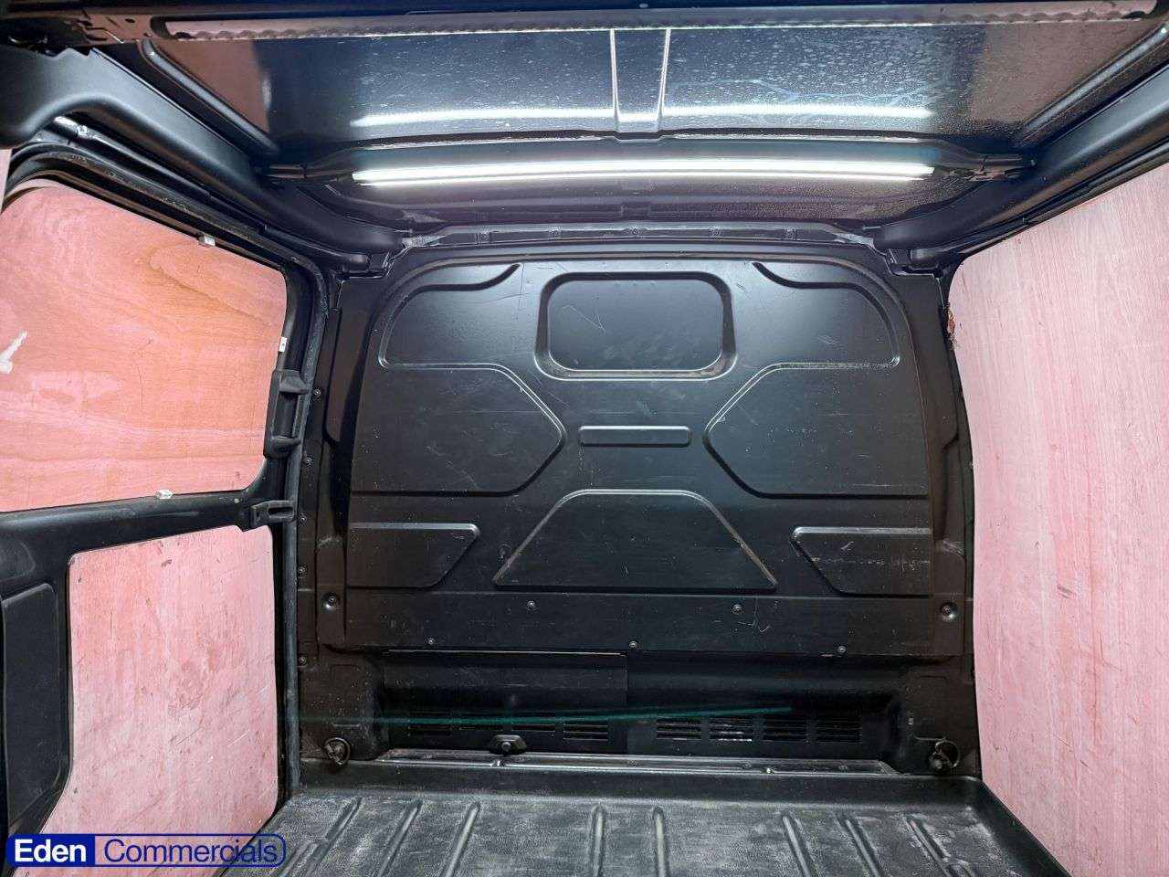 A 2023 FORD TRANSIT CUSTOM 2.0 280 EcoBlue Limited Panel Van 5dr Diesel Manual L1 H1 Euro 6 (s/s) (130 A 2023 FORD TRANSIT CUSTOM 2.0 280 EcoBlue Limited Panel Van 5dr Diesel Manual L1 H1 Euro 6 (s/s) (130