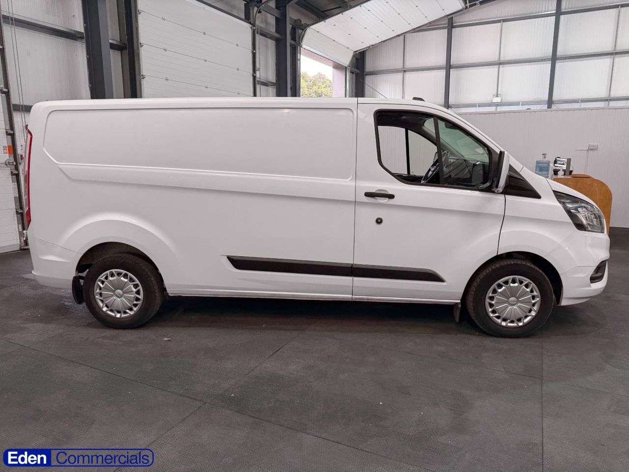 A 2021 FORD TRANSIT CUSTOM 2.0 340 EcoBlue Trend Panel Van 5dr Diesel Manual L2 H1 Euro 6 (s/s) (130 p A 2021 FORD TRANSIT CUSTOM 2.0 340 EcoBlue Trend Panel Van 5dr Diesel Manual L2 H1 Euro 6 (s/s) (130 p
