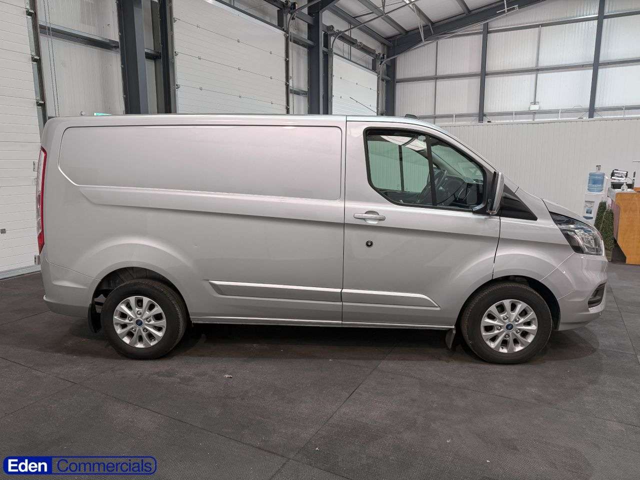 A 2023 FORD TRANSIT CUSTOM 2.0 300 EcoBlue Limited L1 H1 Euro 6 (s/s) (130 ps) AIR CON + EURO 6 + SWB A 2023 FORD TRANSIT CUSTOM 2.0 300 EcoBlue Limited L1 H1 Euro 6 (s/s) (130 ps) AIR CON + EURO 6 + SWB