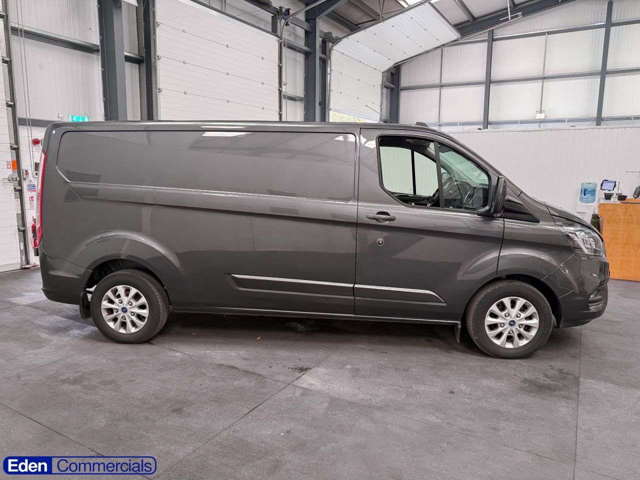 A 2023 FORD TRANSIT CUSTOM 2.0 300 EcoBlue Limited Panel Van 5dr Diesel Manual L2 H1 Euro 6 (s/s) (130 A 2023 FORD TRANSIT CUSTOM 2.0 300 EcoBlue Limited Panel Van 5dr Diesel Manual L2 H1 Euro 6 (s/s) (130
