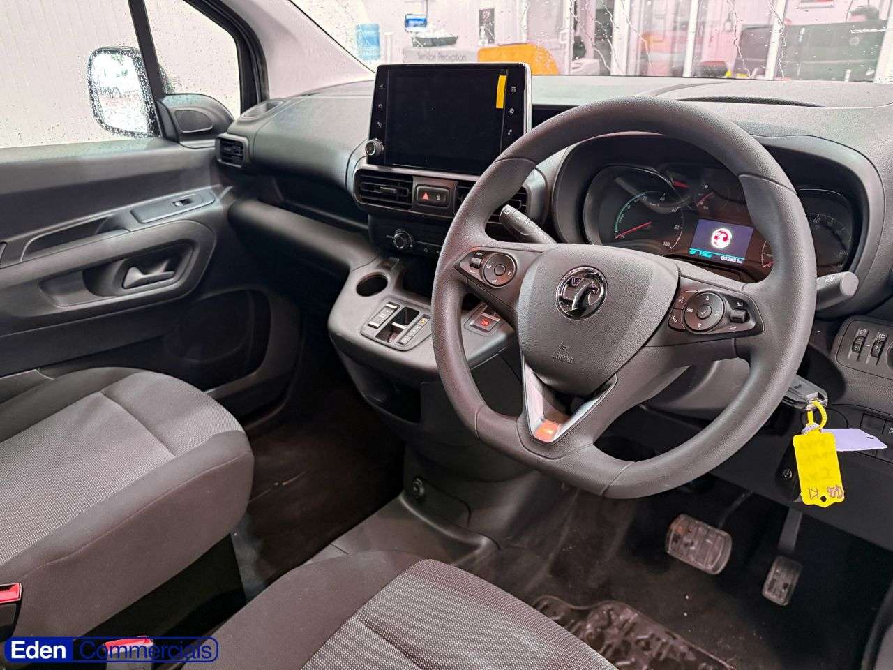 A 2025 VAUXHALL COMBO ELECTRIC 2300 50kWh Prime Panel Van 5dr Electric Auto L1 (7.4kW Charger) (136 ps) A 2025 VAUXHALL COMBO ELECTRIC 2300 50kWh Prime Panel Van 5dr Electric Auto L1 (7.4kW Charger) (136 ps)