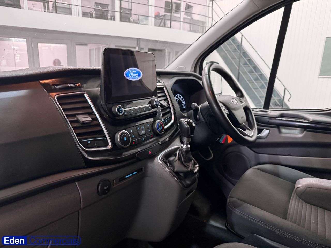 A 2023 FORD TRANSIT CUSTOM 2.0 320 EcoBlue Limited Crew Van Double Cab L2 H1 Euro (130 ps) A 2023 FORD TRANSIT CUSTOM 2.0 320 EcoBlue Limited Crew Van Double Cab L2 H1 Euro (130 ps)