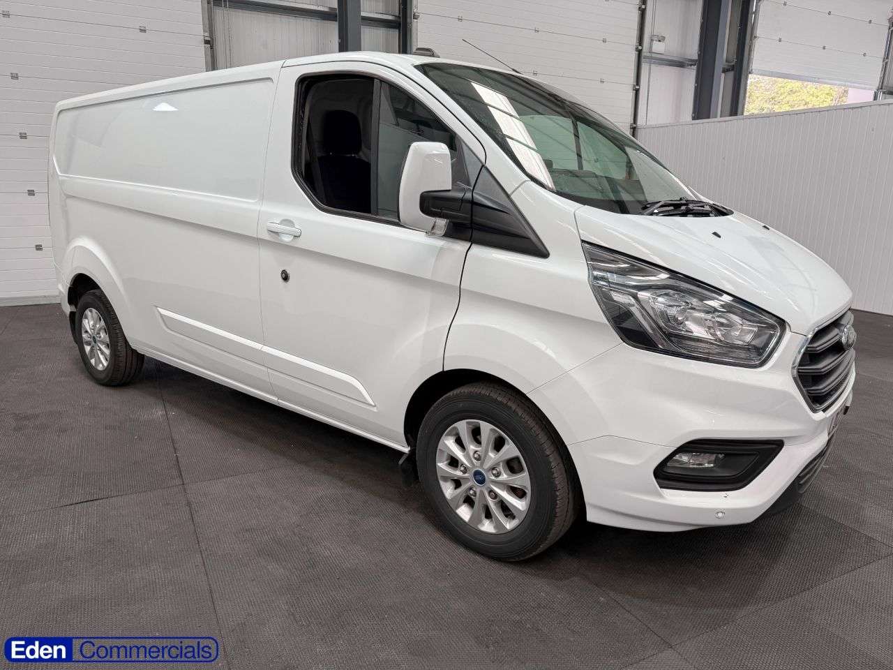 A 2023 FORD TRANSIT CUSTOM 2.0 300 EcoBlue Limited L2 H1 Euro 6 (s/s) (130 ps) AIR CON + MEDIA SCREEN A 2023 FORD TRANSIT CUSTOM 2.0 300 EcoBlue Limited L2 H1 Euro 6 (s/s) (130 ps) AIR CON + MEDIA SCREEN