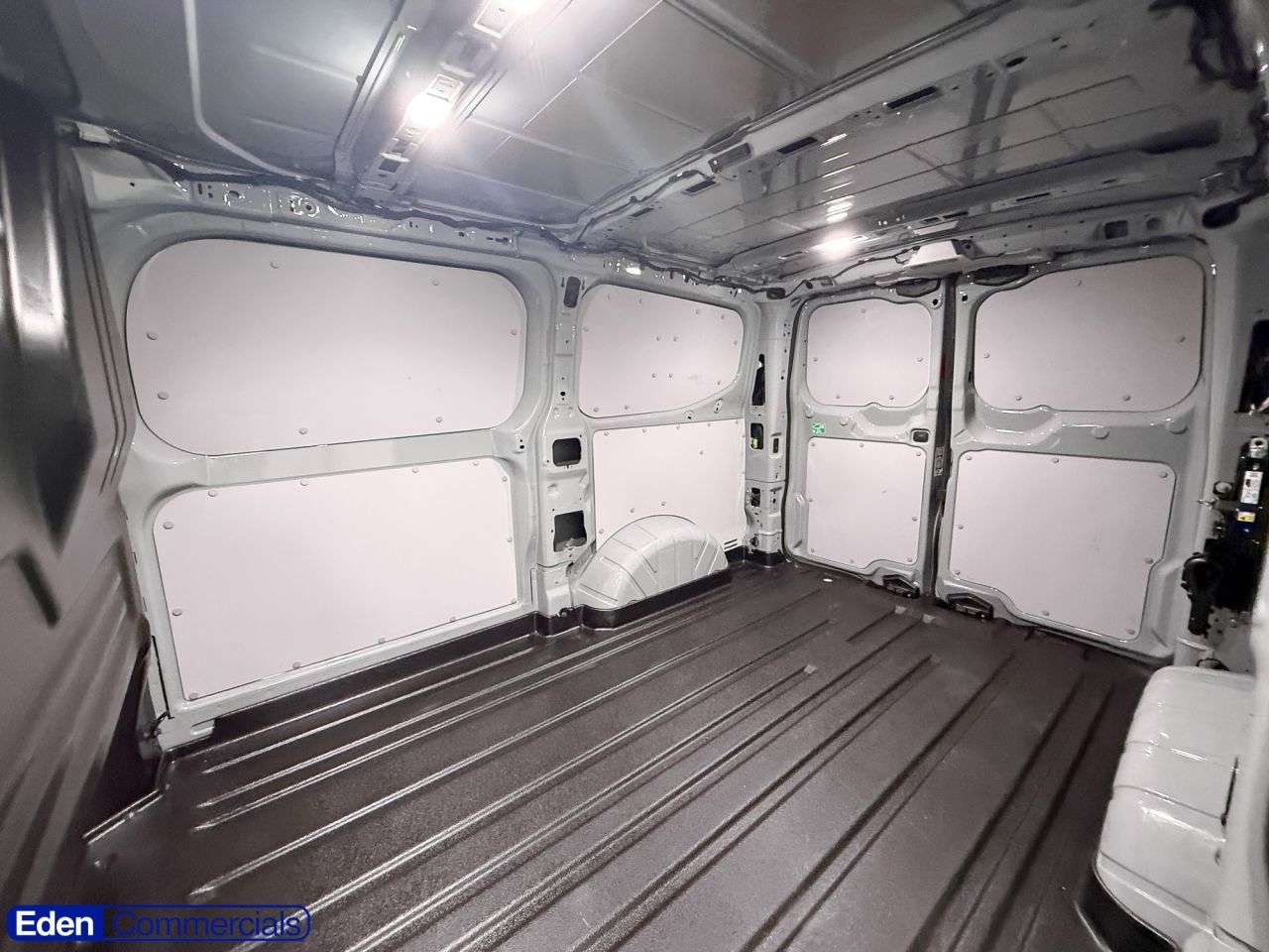 A 2025 FORD TRANSIT CUSTOM 2.0 320 EcoBlue Sport L1 H1 Euro 6 (s/s) (150 ps) FORD WARRANTY 2028 A 2025 FORD TRANSIT CUSTOM 2.0 320 EcoBlue Sport L1 H1 Euro 6 (s/s) (150 ps) FORD WARRANTY 2028