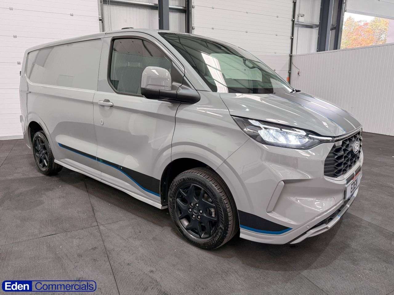 A 2025 FORD TRANSIT CUSTOM 2.0 320 EcoBlue Sport L1 H1 Euro 6 (s/s) (150 ps) FORD WARRANTY 2028 A 2025 FORD TRANSIT CUSTOM 2.0 320 EcoBlue Sport L1 H1 Euro 6 (s/s) (150 ps) FORD WARRANTY 2028