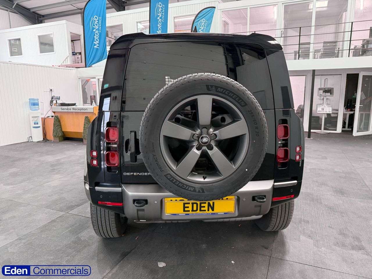 2025 LAND ROVER DEFENDER 90 2025 LAND ROVER DEFENDER 90