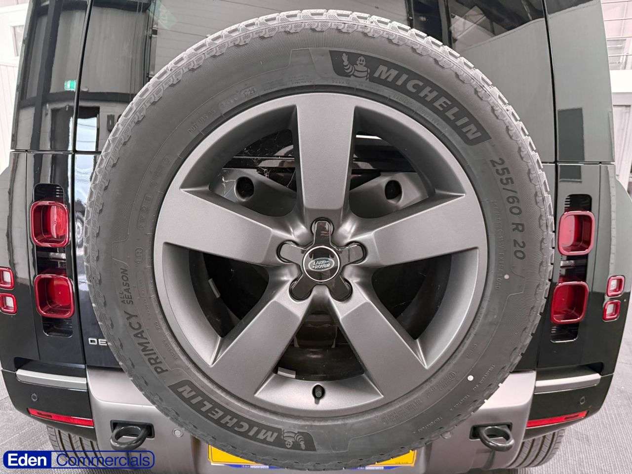 2025 LAND ROVER DEFENDER 90 2025 LAND ROVER DEFENDER 90