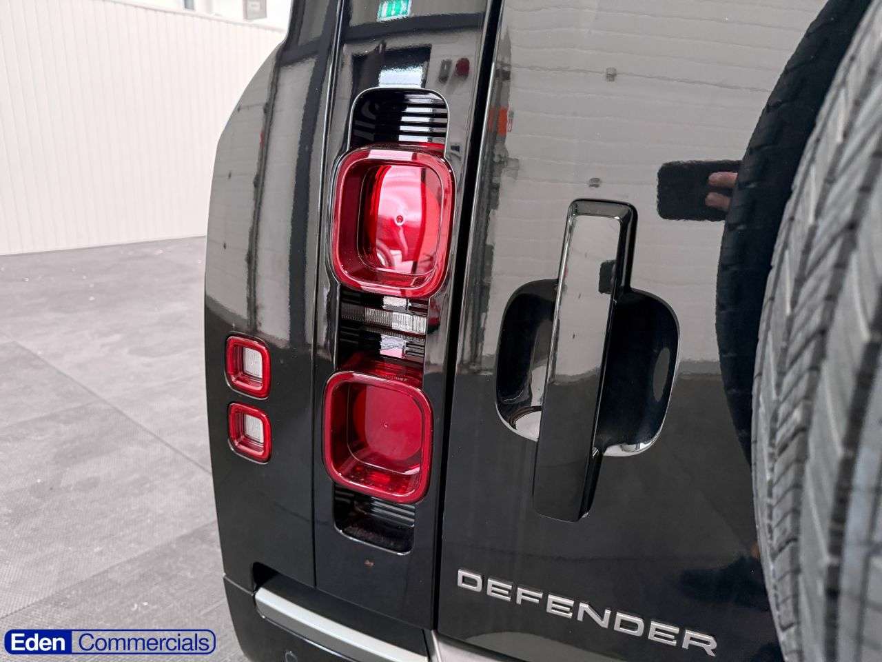 2025 LAND ROVER DEFENDER 90 2025 LAND ROVER DEFENDER 90
