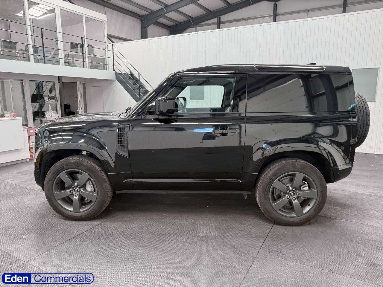 2025 LAND ROVER DEFENDER 90 2025 LAND ROVER DEFENDER 90