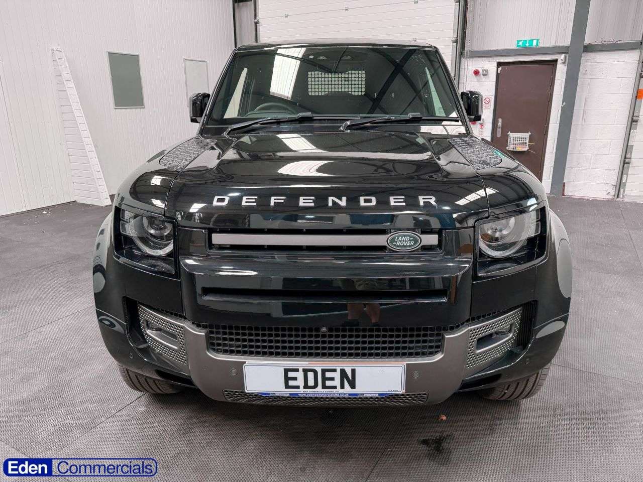 2025 LAND ROVER DEFENDER 90 2025 LAND ROVER DEFENDER 90