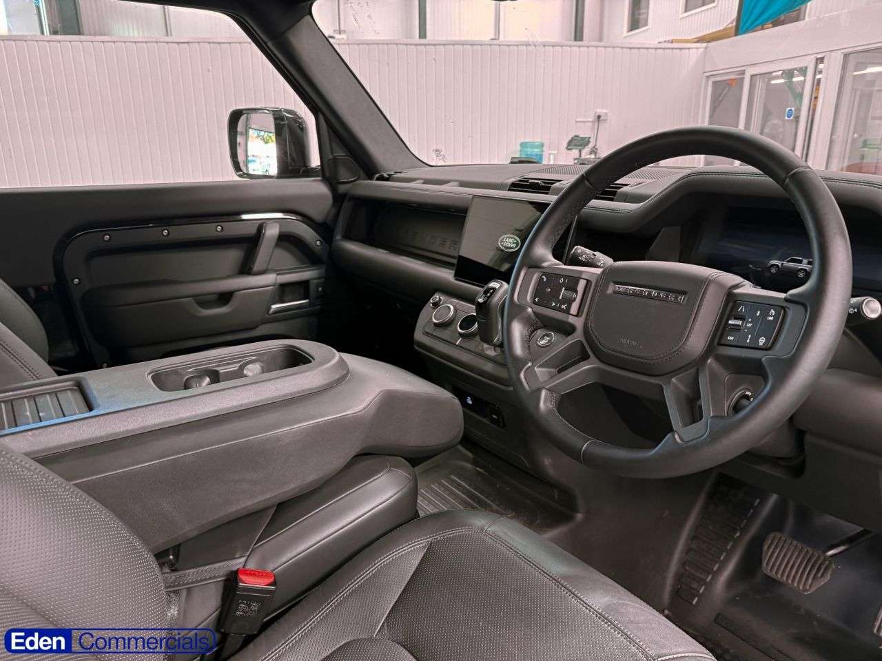 2025 LAND ROVER DEFENDER 90 2025 LAND ROVER DEFENDER 90