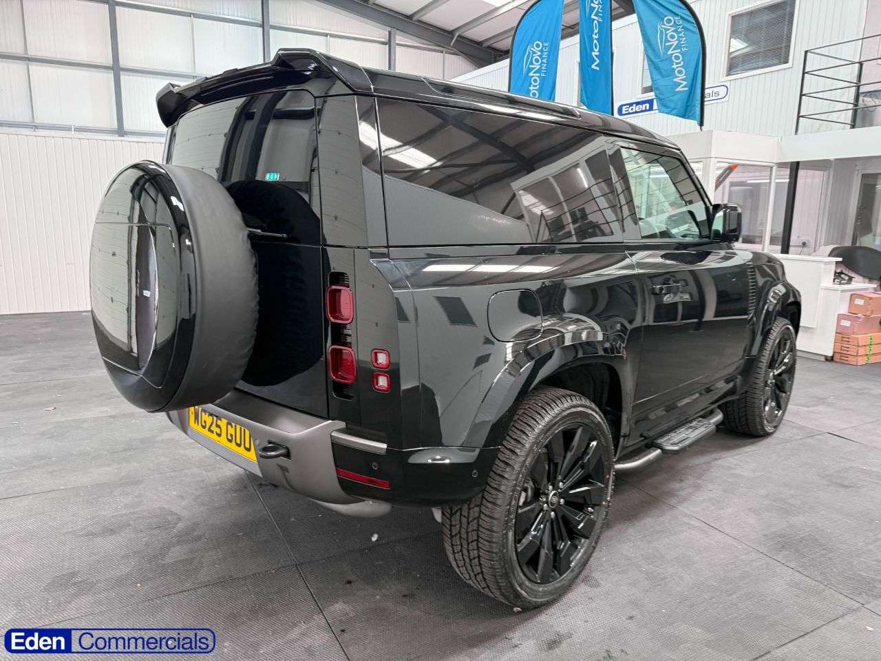 2025 LAND ROVER DEFENDER 90 2025 LAND ROVER DEFENDER 90
