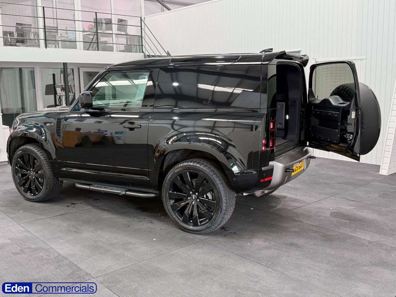 2025 LAND ROVER DEFENDER 90 2025 LAND ROVER DEFENDER 90