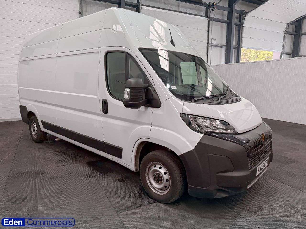 A 2025 PEUGEOT BOXER 2.2 BlueHDi 335 Professional L3 H3 Euro 6 (s/s) (140 ps) PEUGEOT WARRANTY M A 2025 PEUGEOT BOXER 2.2 BlueHDi 335 Professional L3 H3 Euro 6 (s/s) (140 ps) PEUGEOT WARRANTY M