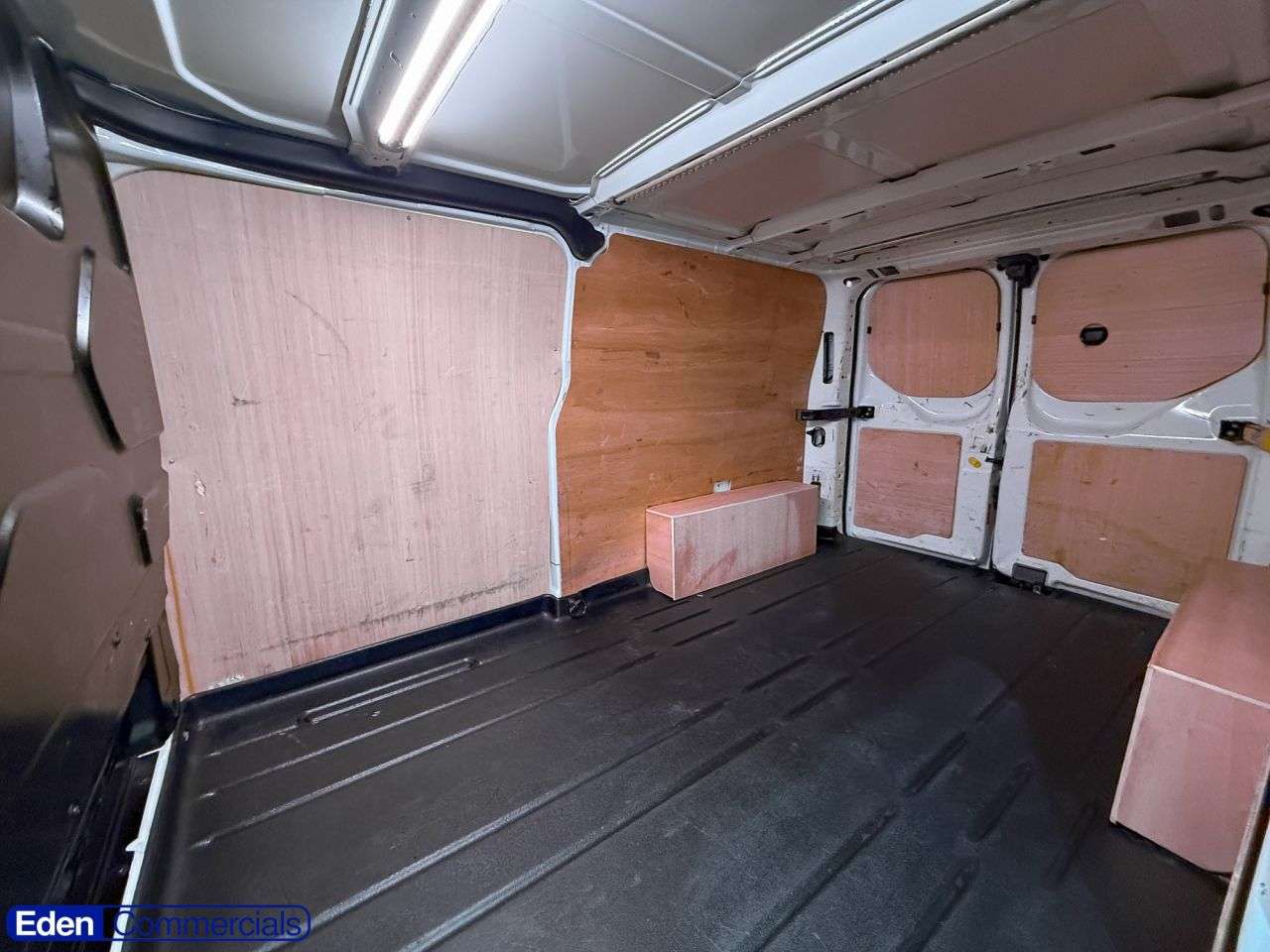 A 2023 FORD TRANSIT CUSTOM 2.0 300 EcoBlue Limited Panel Van L2 H1 Euro 6 (s/s) (130 ps) AIR CON + EUR A 2023 FORD TRANSIT CUSTOM 2.0 300 EcoBlue Limited Panel Van L2 H1 Euro 6 (s/s) (130 ps) AIR CON + EUR