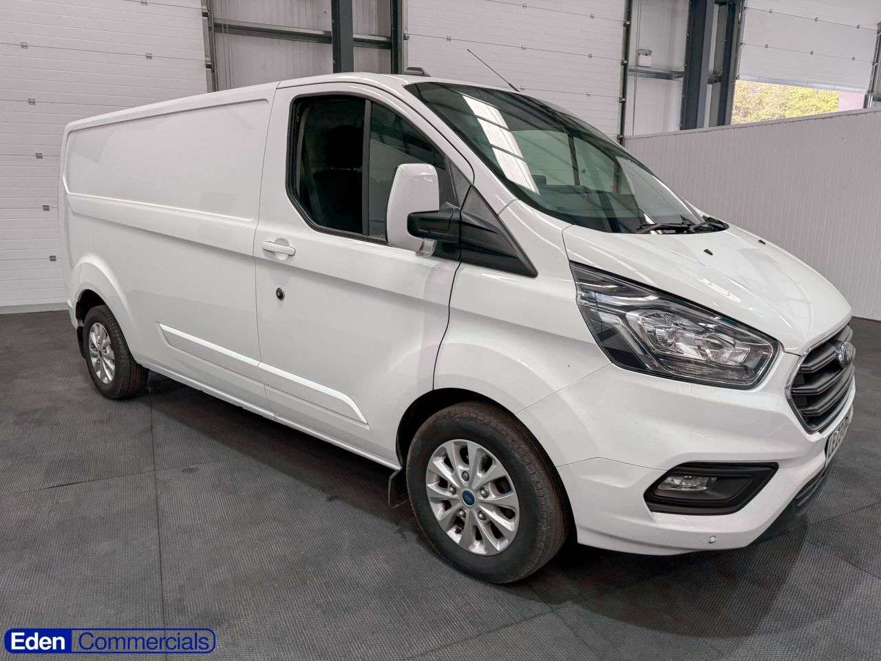 A 2023 FORD TRANSIT CUSTOM 2.0 300 EcoBlue Limited Panel Van L2 H1 Euro 6 (s/s) (130 ps) AIR CON + EUR A 2023 FORD TRANSIT CUSTOM 2.0 300 EcoBlue Limited Panel Van L2 H1 Euro 6 (s/s) (130 ps) AIR CON + EUR