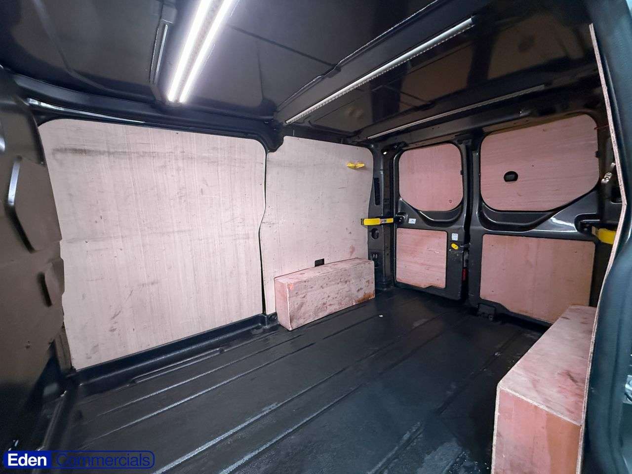A 2023 FORD TRANSIT CUSTOM 2.0 280 EcoBlue Limited L1 H1 Euro 6 (s/s) (130 ps) AIR CON + HEATED SEATS A 2023 FORD TRANSIT CUSTOM 2.0 280 EcoBlue Limited L1 H1 Euro 6 (s/s) (130 ps) AIR CON + HEATED SEATS