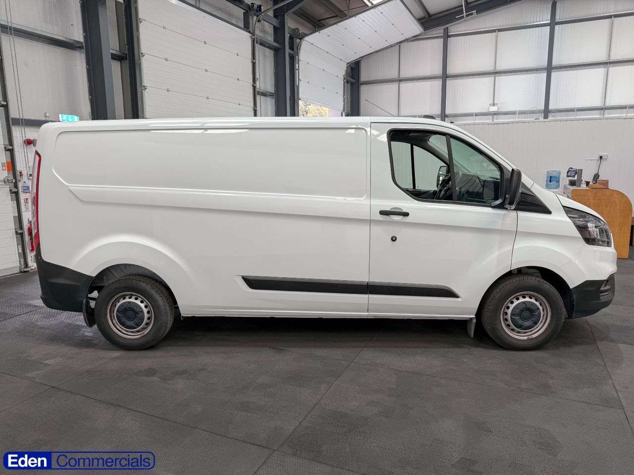 A 2023 FORD TRANSIT CUSTOM 2.0 300 EcoBlue Leader L2 H1 Euro 6 (s/s) (130 ps) RAC APPROVED DEALER 200 A 2023 FORD TRANSIT CUSTOM 2.0 300 EcoBlue Leader L2 H1 Euro 6 (s/s) (130 ps) RAC APPROVED DEALER 200