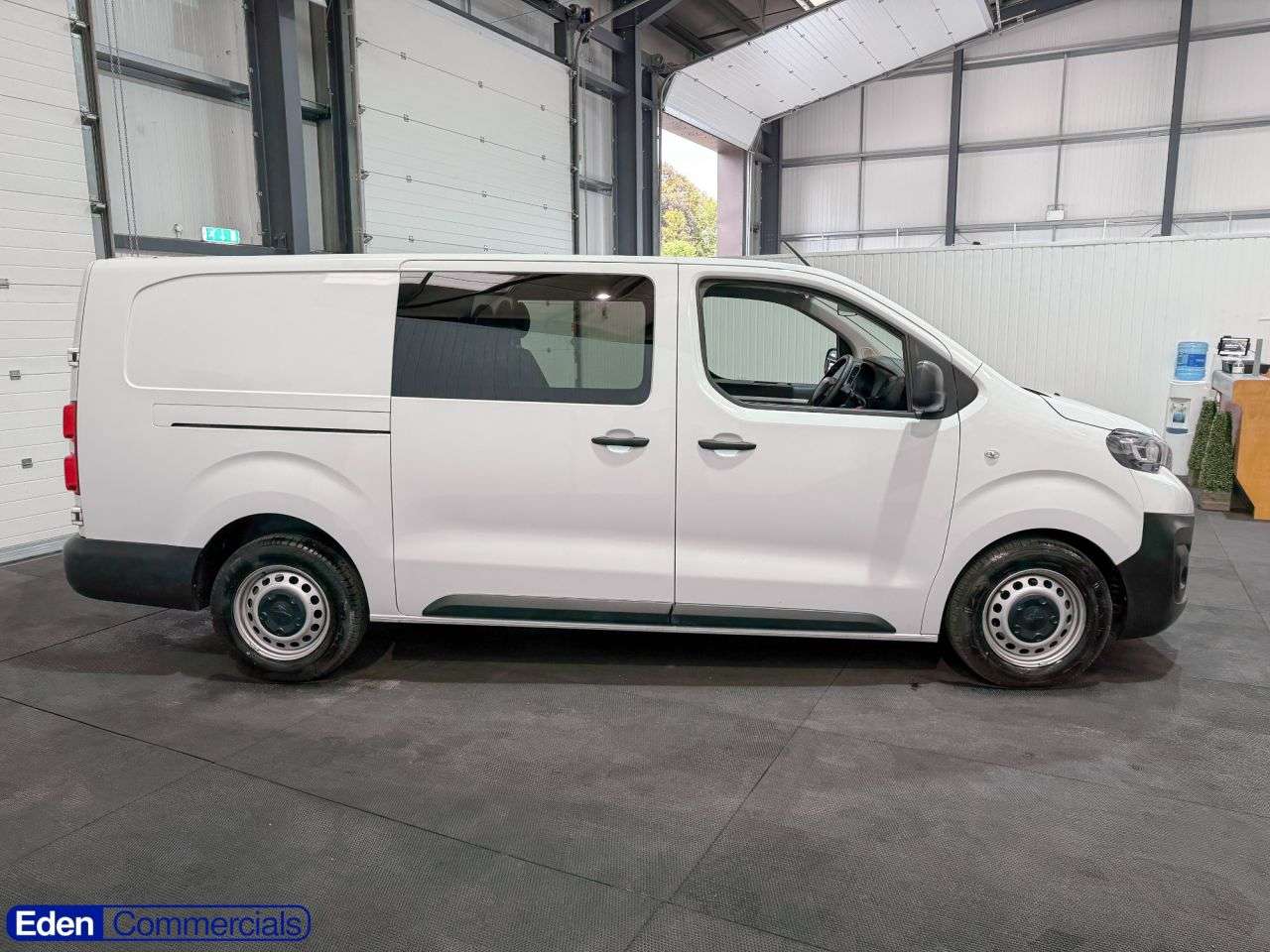 A 2023 PEUGEOT EXPERT 2.0 BlueHDi 1200 Professional Premium + Long Crew Van Double Cab 6dr Diesel A 2023 PEUGEOT EXPERT 2.0 BlueHDi 1200 Professional Premium + Long Crew Van Double Cab 6dr Diesel