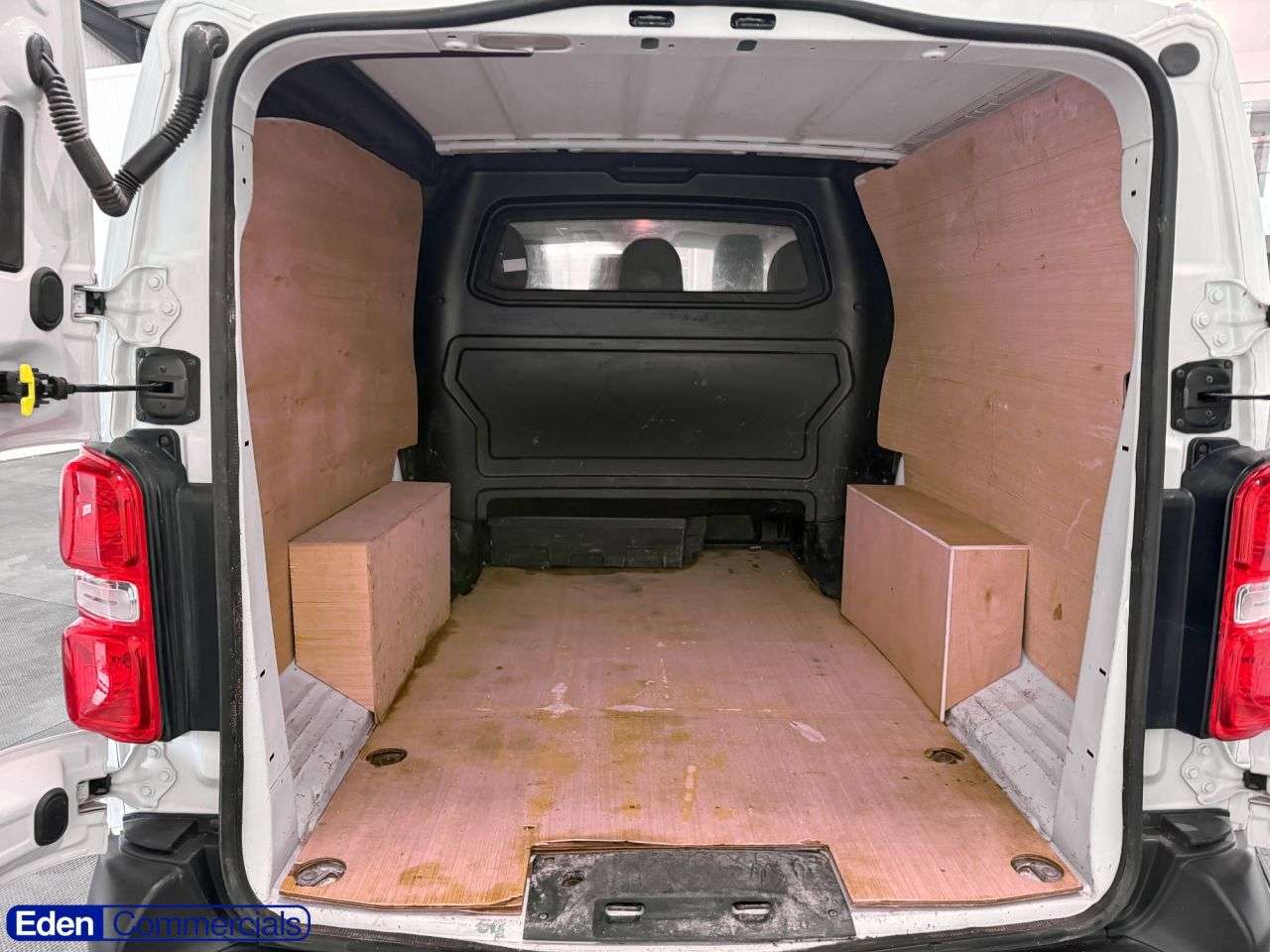 A 2023 PEUGEOT EXPERT 2.0 BlueHDi 1200 Professional Premium + Long Crew Van Double Cab 6dr Diesel A 2023 PEUGEOT EXPERT 2.0 BlueHDi 1200 Professional Premium + Long Crew Van Double Cab 6dr Diesel