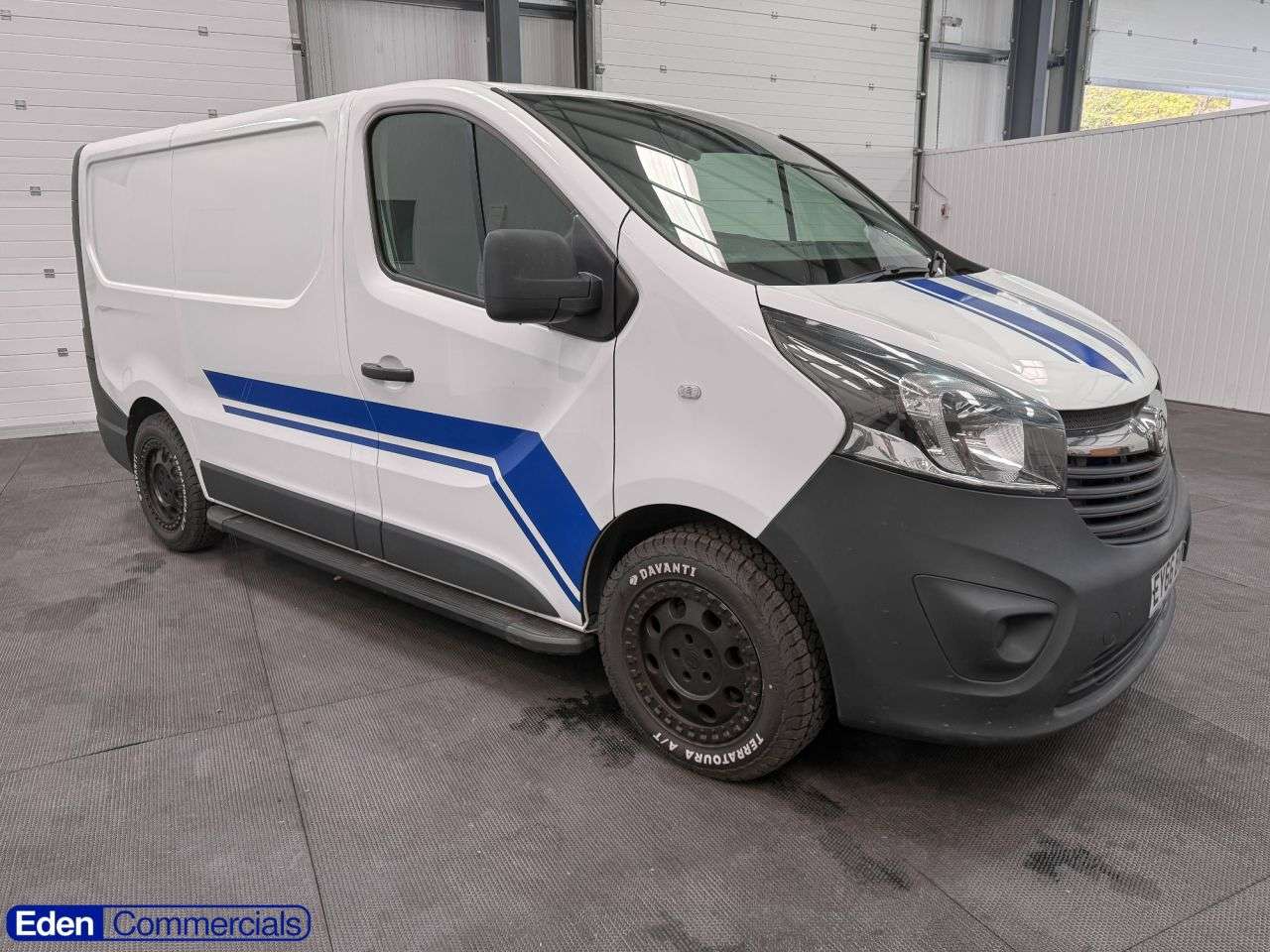 A 2017 VAUXHALL VIVARO 1.6 CDTi 2700 Panel Van 5dr Diesel Manual L1 H1 Euro 6 (120 ps) NO VAT TO A A 2017 VAUXHALL VIVARO 1.6 CDTi 2700 Panel Van 5dr Diesel Manual L1 H1 Euro 6 (120 ps) NO VAT TO A