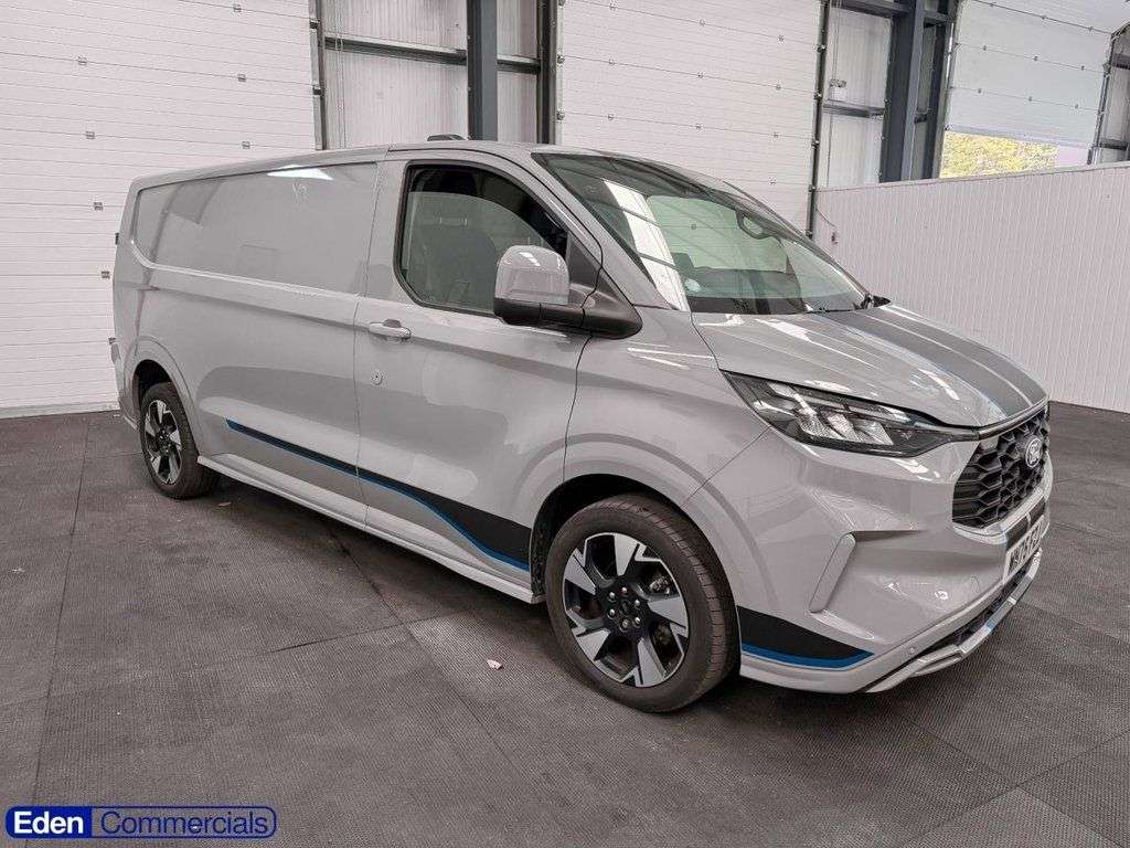 A 2025 FORD TRANSIT CUSTOM 2.0 320 EcoBlue Sport Auto L2 H1 Euro 6 (s/s) (170 ps) L2 SPORT 2 YEAR FORD A 2025 FORD TRANSIT CUSTOM 2.0 320 EcoBlue Sport Auto L2 H1 Euro 6 (s/s) (170 ps) L2 SPORT 2 YEAR FORD