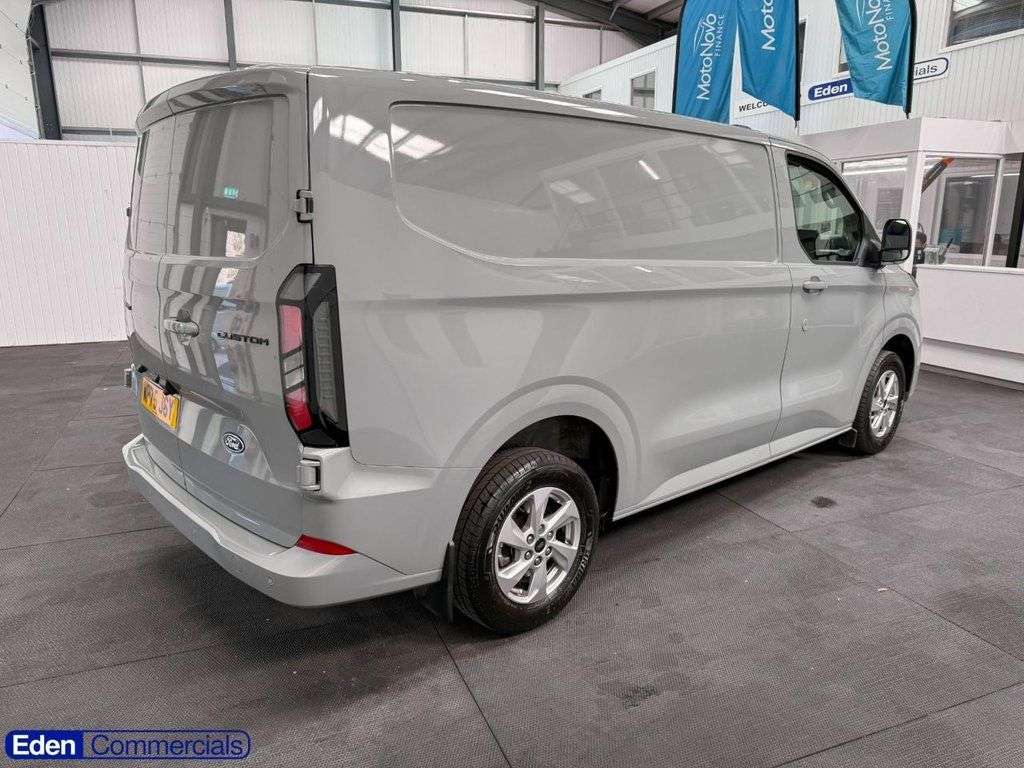 A 2025 FORD TRANSIT CUSTOM 2.0 280 EcoBlue Limited L1 H1 Euro 6 (s/s) (136 ps) 2 YEARS FORD WARRANTY A 2025 FORD TRANSIT CUSTOM 2.0 280 EcoBlue Limited L1 H1 Euro 6 (s/s) (136 ps) 2 YEARS FORD WARRANTY