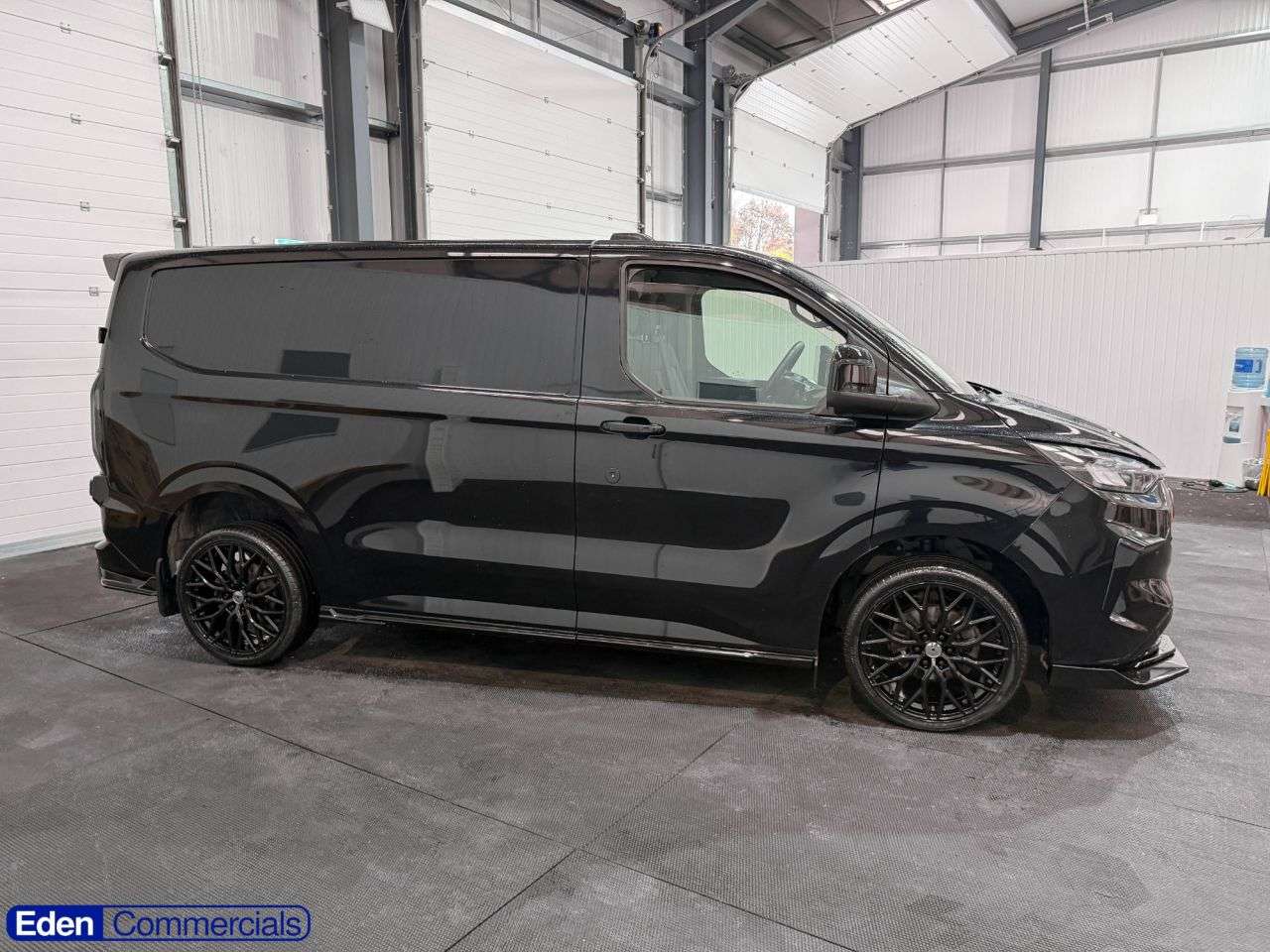 A 2025 FORD TRANSIT CUSTOM 2.0 320 EcoBlue Limited Auto L1 H1 Euro 6 (s/s) (136 ps) FORD WARRANTY JULY A 2025 FORD TRANSIT CUSTOM 2.0 320 EcoBlue Limited Auto L1 H1 Euro 6 (s/s) (136 ps) FORD WARRANTY JULY