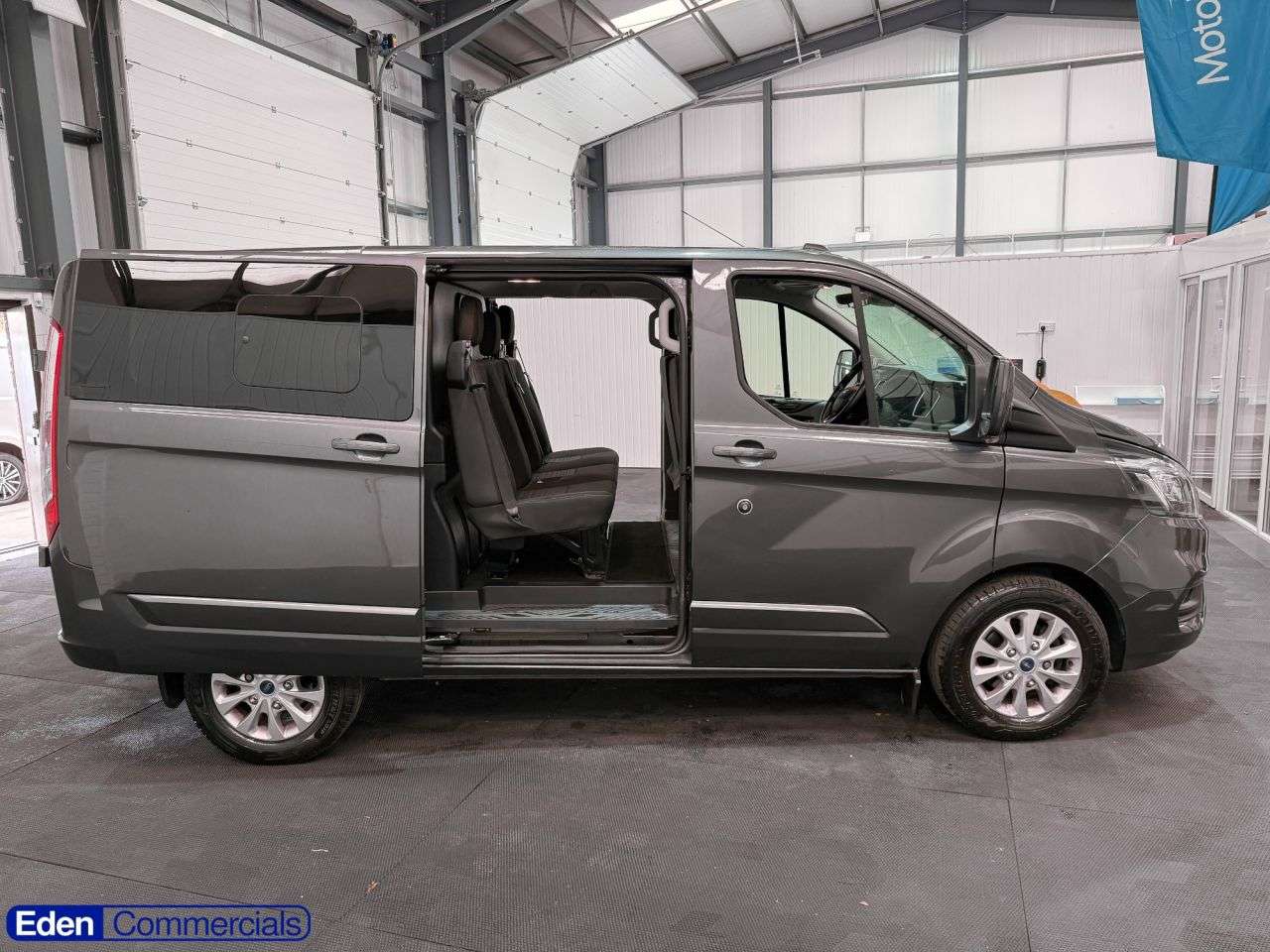 A 2022 FORD TRANSIT CUSTOM 2.0 320 EcoBlue Limited Crew Auto L1 H1 Euro 6 (170 ps) 6 SEATS + HIGH SPEC A 2022 FORD TRANSIT CUSTOM 2.0 320 EcoBlue Limited Crew Auto L1 H1 Euro 6 (170 ps) 6 SEATS + HIGH SPEC