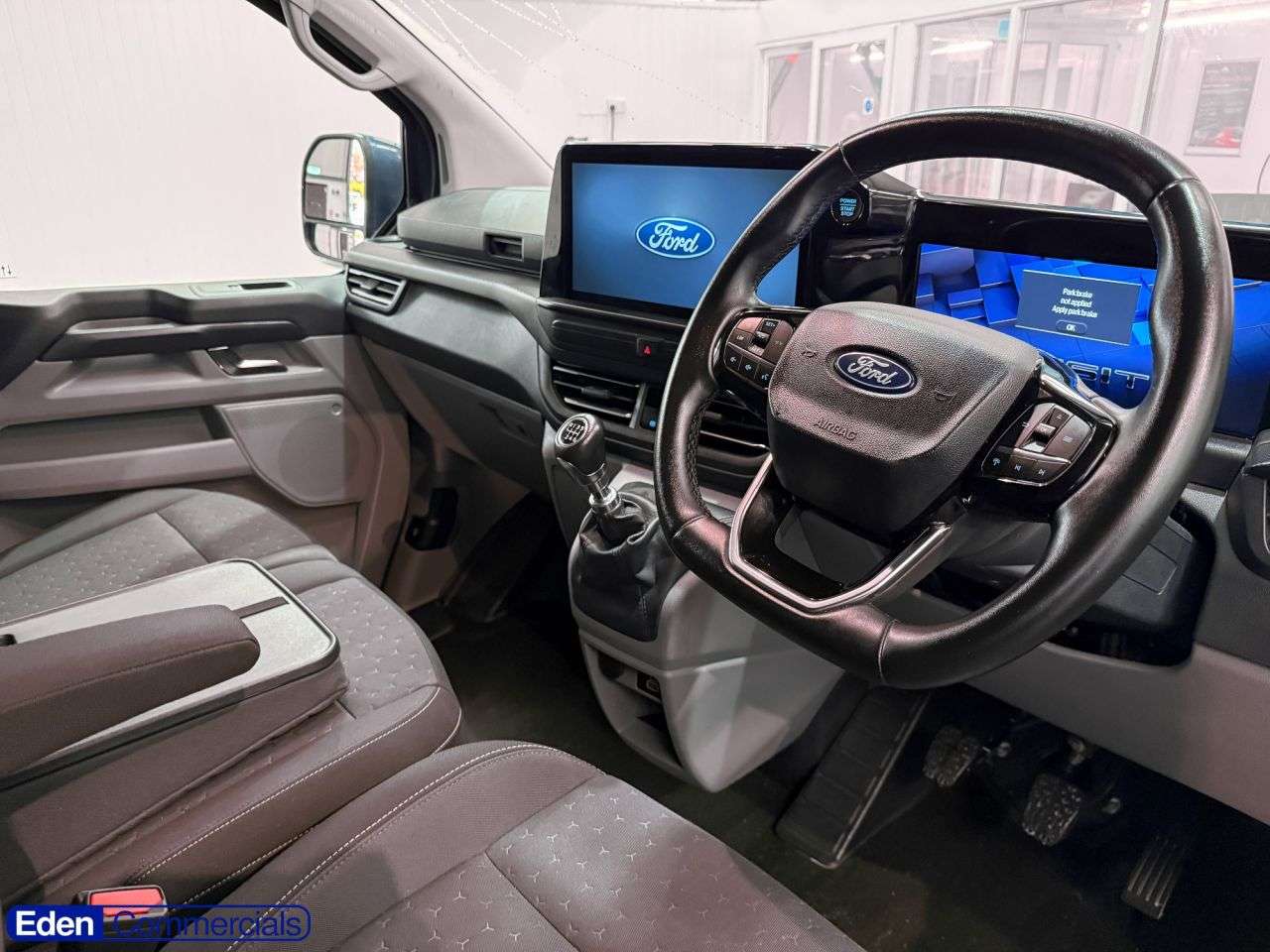A 2025 FORD TRANSIT CUSTOM 2.0 280 EcoBlue Limited Panel Van 5dr Diesel Manual L1 H1 Euro 6 (s/s) (136 A 2025 FORD TRANSIT CUSTOM 2.0 280 EcoBlue Limited Panel Van 5dr Diesel Manual L1 H1 Euro 6 (s/s) (136