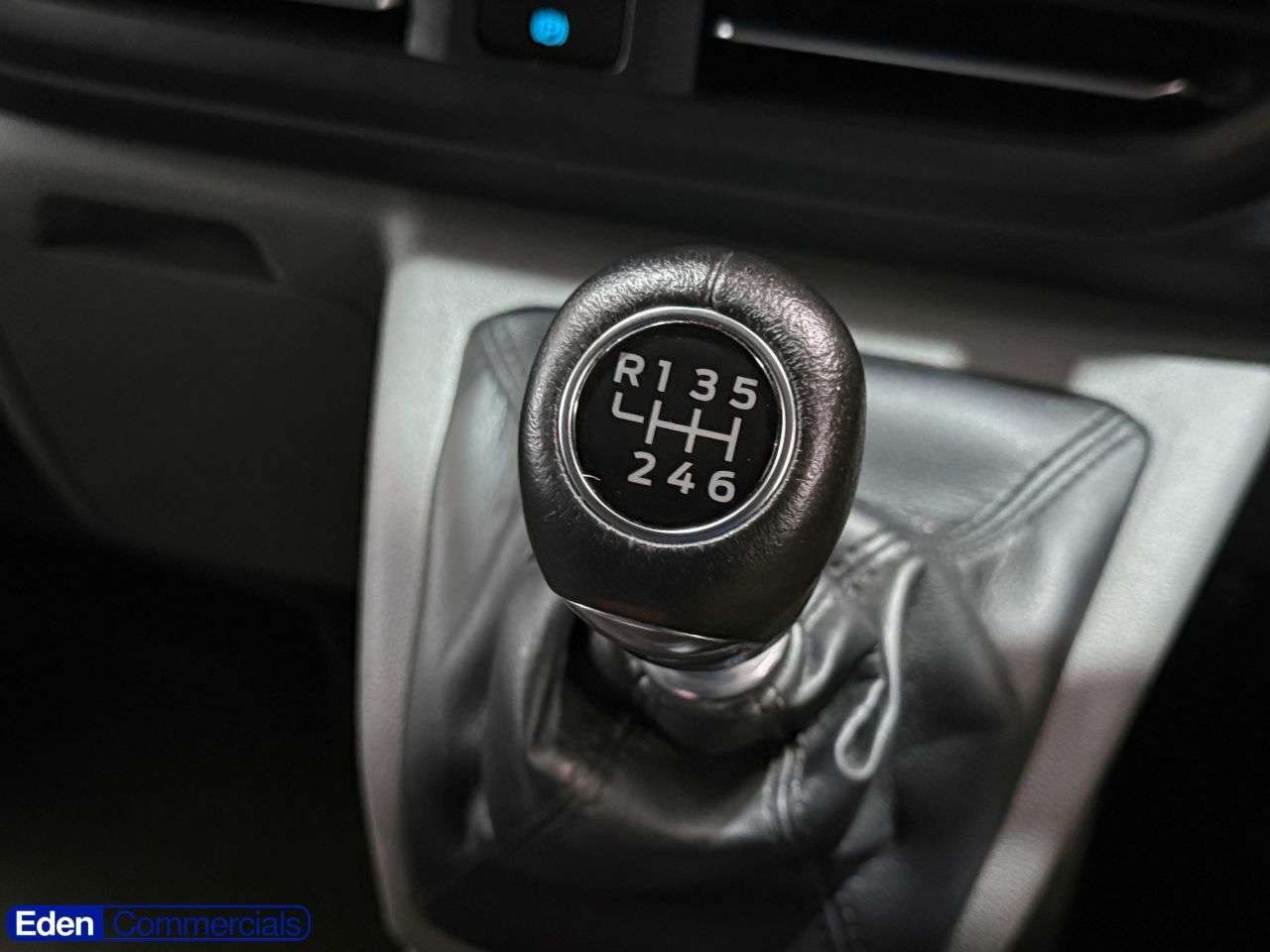 2025 FORD TRANSIT CUSTOM 2025 FORD TRANSIT CUSTOM