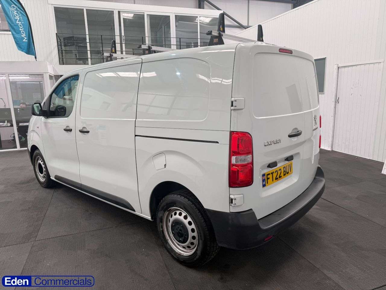 A 2022 PEUGEOT EXPERT 2.0 BlueHDi 1400 Professional Premium Standard Manual MWB Euro 6 (s/s) (145 A 2022 PEUGEOT EXPERT 2.0 BlueHDi 1400 Professional Premium Standard Manual MWB Euro 6 (s/s) (145