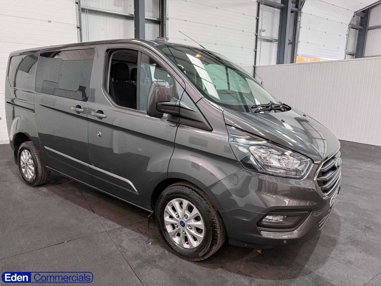 A 2022 FORD TRANSIT CUSTOM 2.0 320 EcoBlue Limited Crew Van Double Cab Auto L1 H1 Euro 6 (170 ps) OVER A 2022 FORD TRANSIT CUSTOM 2.0 320 EcoBlue Limited Crew Van Double Cab Auto L1 H1 Euro 6 (170 ps) OVER