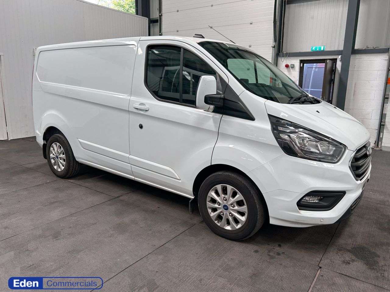 A 2023 FORD TRANSIT CUSTOM 2.0 300 EcoBlue Limited Panel Van 5dr Diesel Manual L1 H1 Euro 6 (s/s) (130 A 2023 FORD TRANSIT CUSTOM 2.0 300 EcoBlue Limited Panel Van 5dr Diesel Manual L1 H1 Euro 6 (s/s) (130