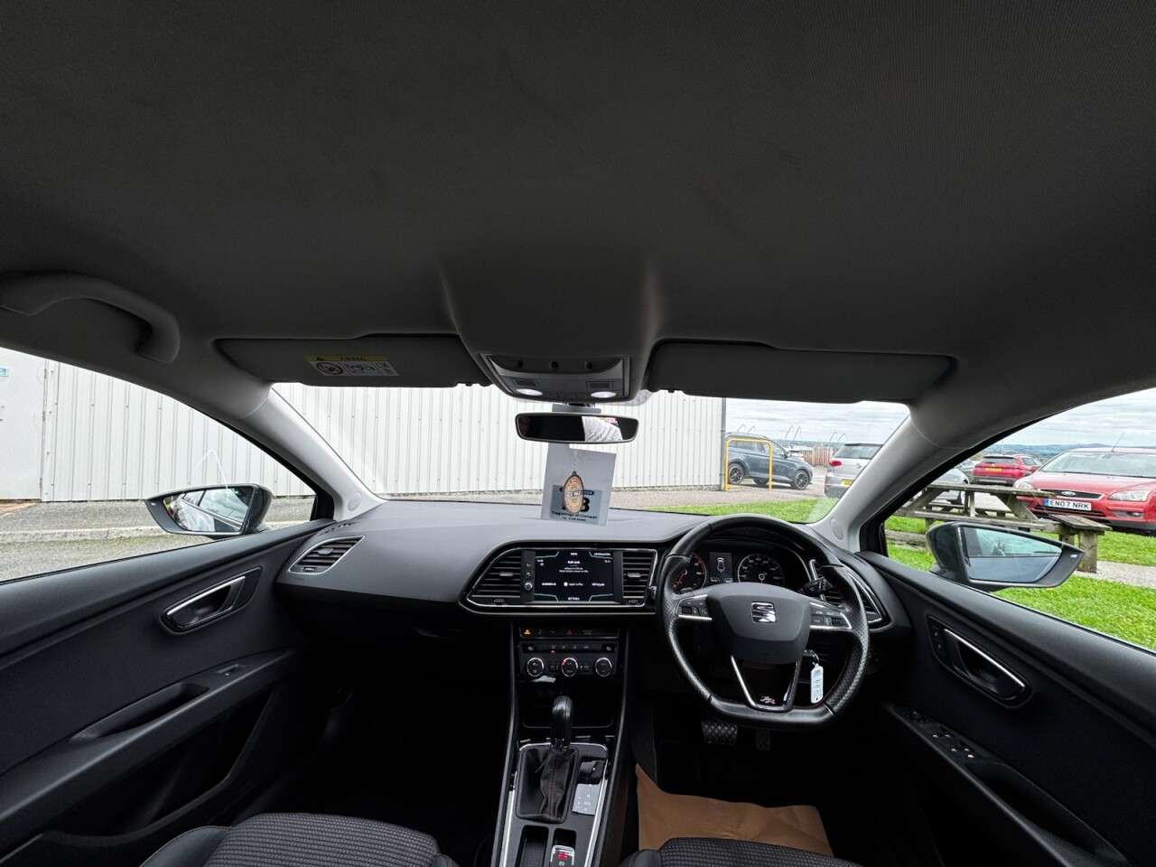 A 2020 SEAT LEON 1.5 TSI EVO FR Estate 5dr Petrol DSG Euro 6 (s/s) (150 ps) A 2020 SEAT LEON 1.5 TSI EVO FR Estate 5dr Petrol DSG Euro 6 (s/s) (150 ps)